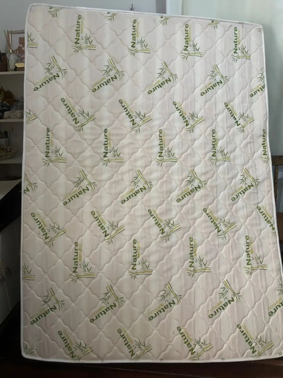Vendo cama de casal e colchão de casal - Foto 3