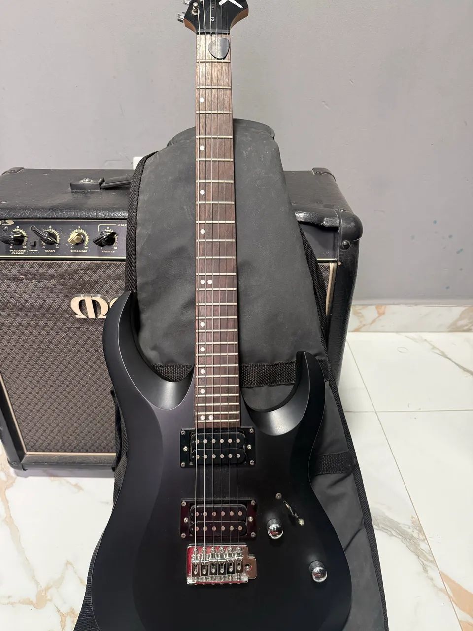 Guitarra XCort x1