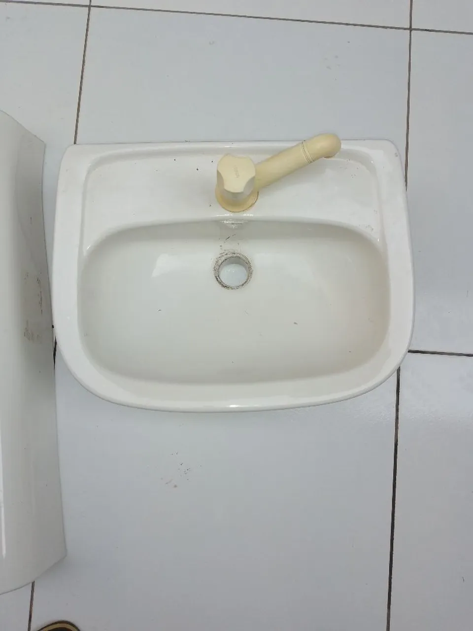 Cuba de cerâmica