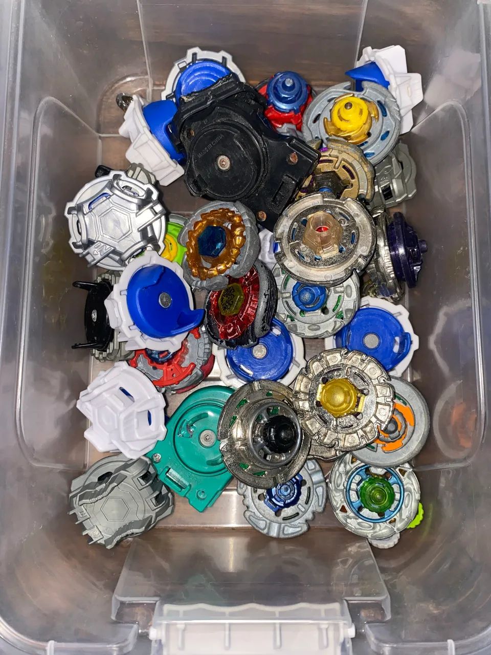 Mega coleção beyblade  - Foto 3