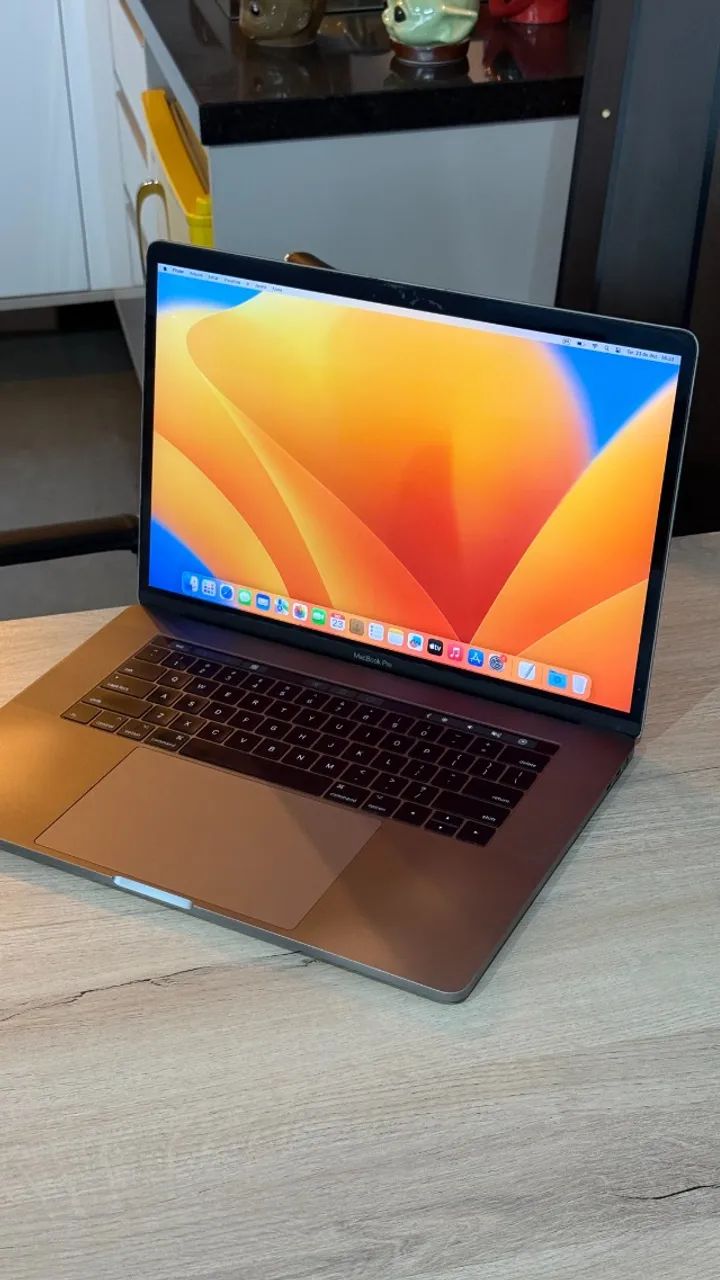 macbook pro 2017 16gb