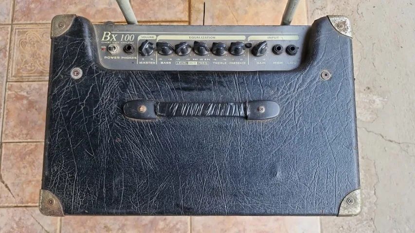 Active guitar and bass speaker cabinet; used; working perfectly.