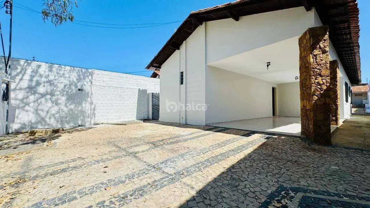 Casa Residencial à venda, no bairro Morada do Sol, Teresina/PI