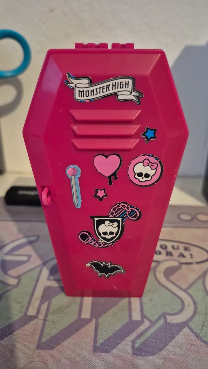Monster high armário, quadro ovinho e base chuveiro lagoona