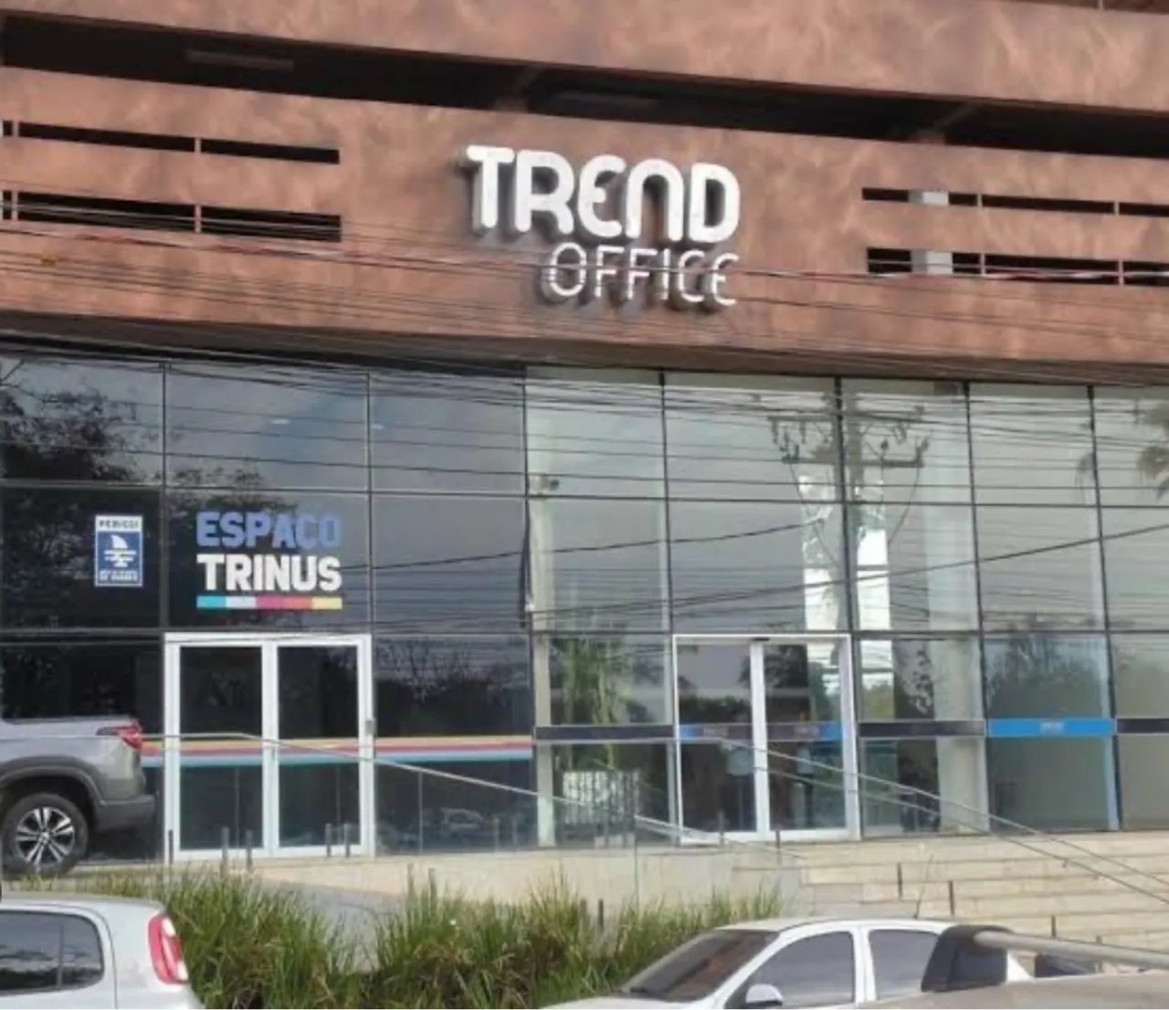 Sala Comercial Venda ou Aluga no Trend Office Jardim Goiás Goiânia-Go