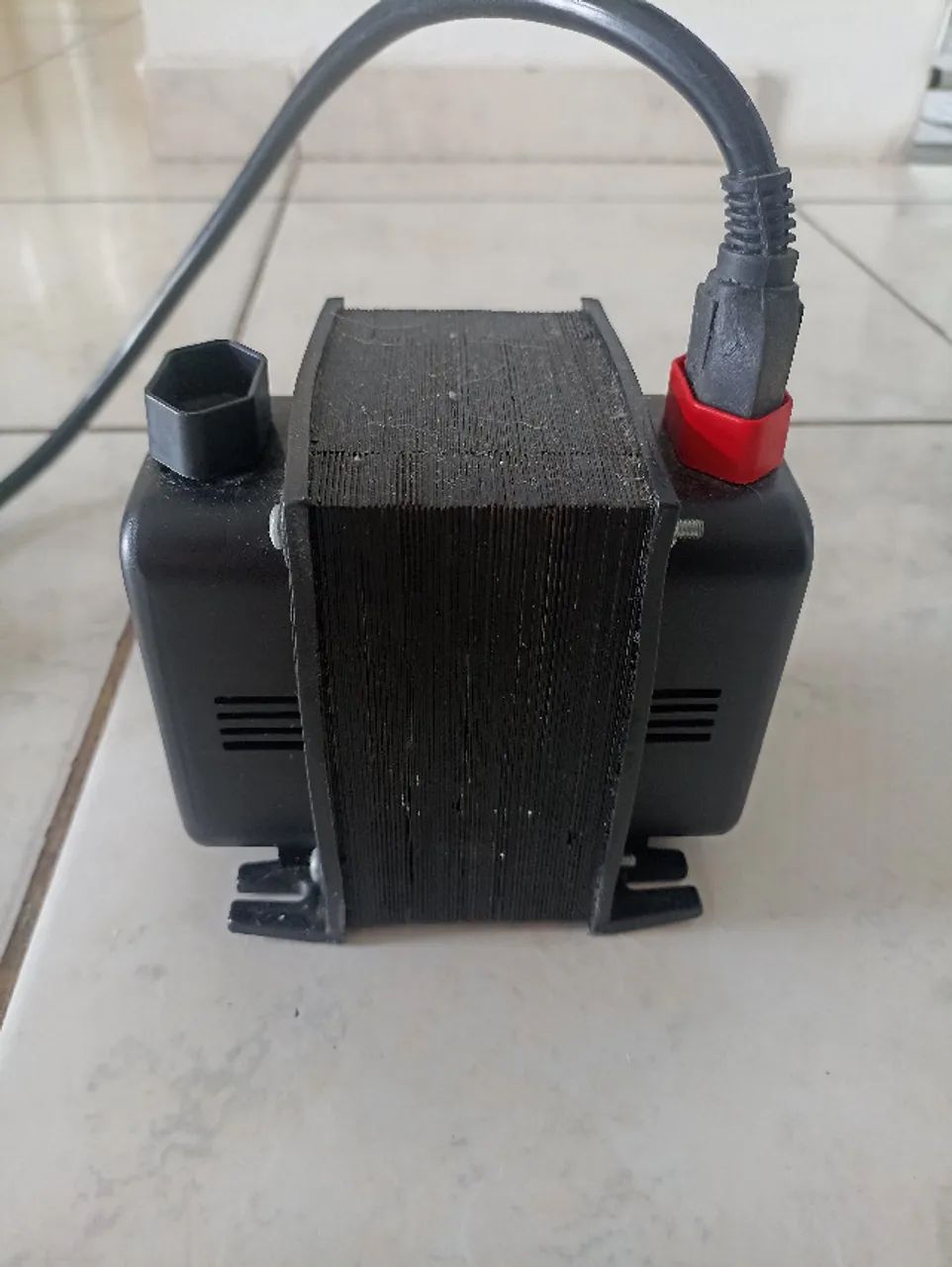 Auto Transformador 5000 Va Bivolt 110/220 -220/110 - Foto 2