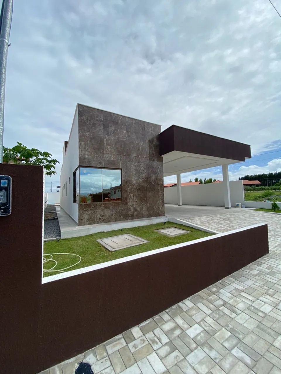 Excelente casa no condomínio fazenda real 1
