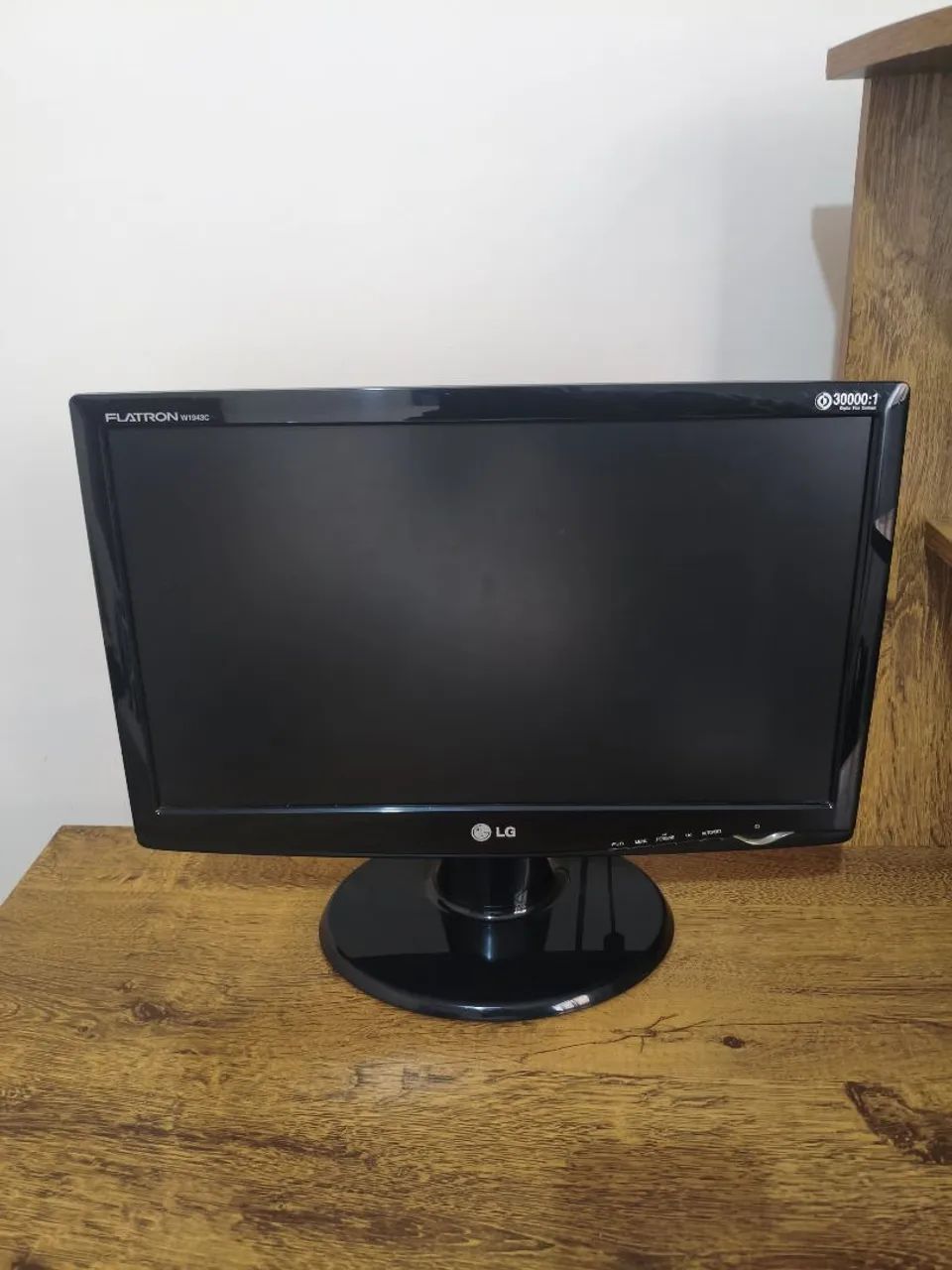 Computador de mesa C/ mesa e cadeira  - Foto 2