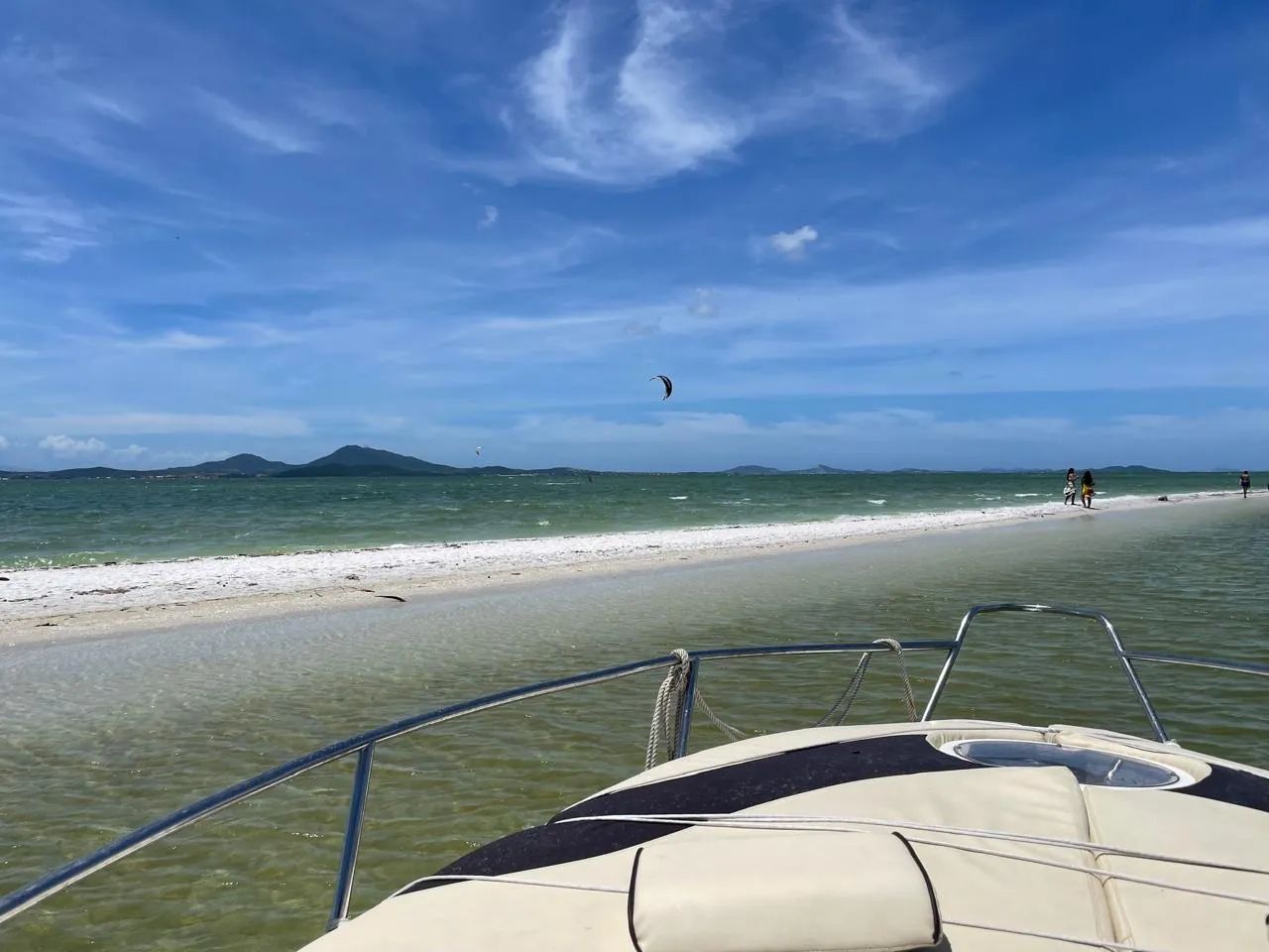 Lancha Evolution 26 cabinada  - Foto 6