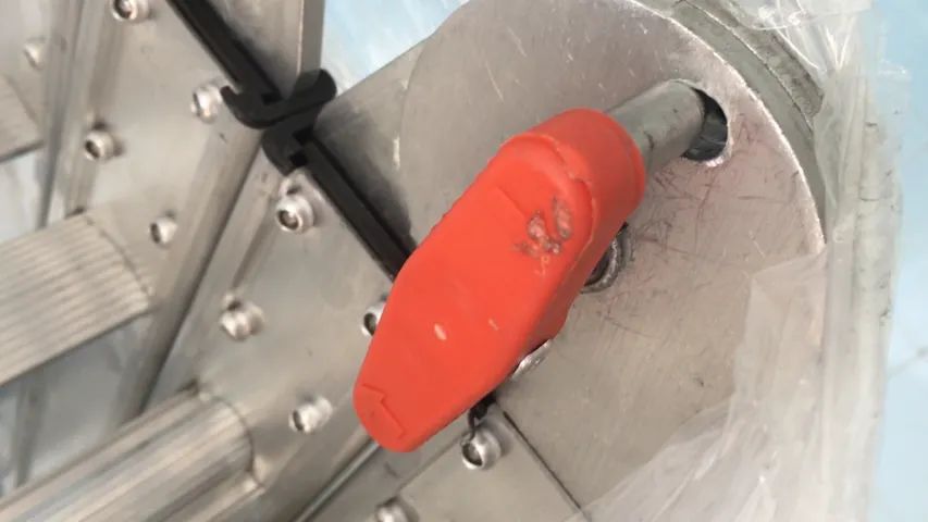 Escada Articulada Alulev 12 degraus 12 posições de uso - Foto 6