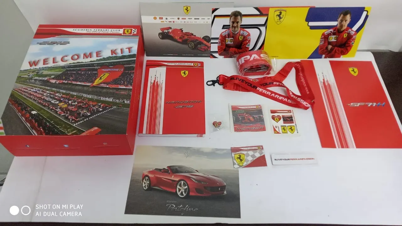 Kit Scuderia Ferrari - Itens Exclusivos para Fãs! - Itens Para