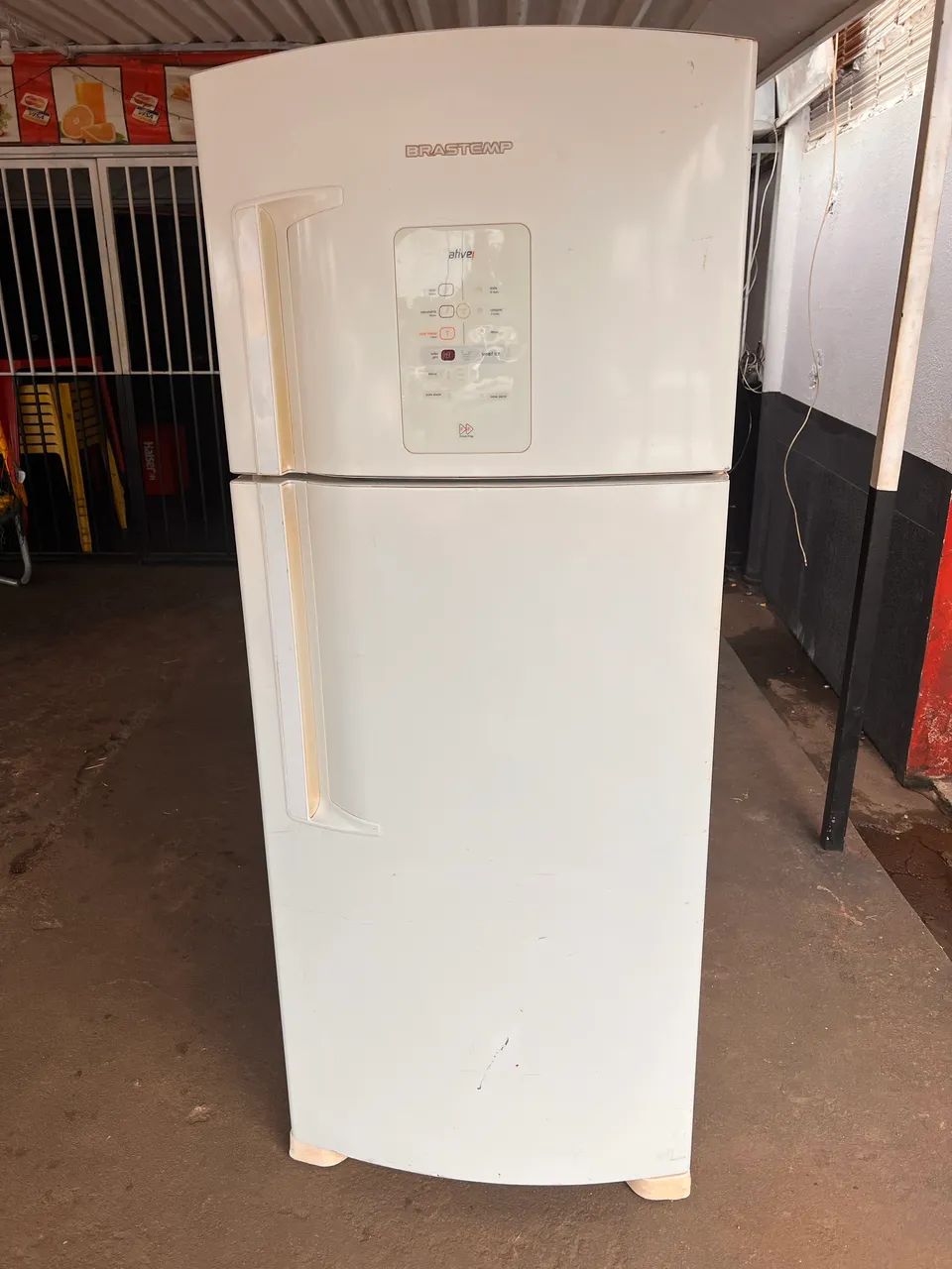 Geladeira Brastemp, faço entrega 