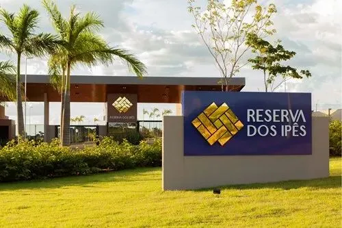 Lote em condomínio para venda, 351m²