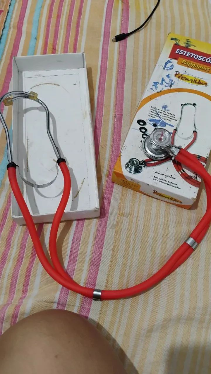 Vendo ESTETOSCÓPIO usado 2x somente!!