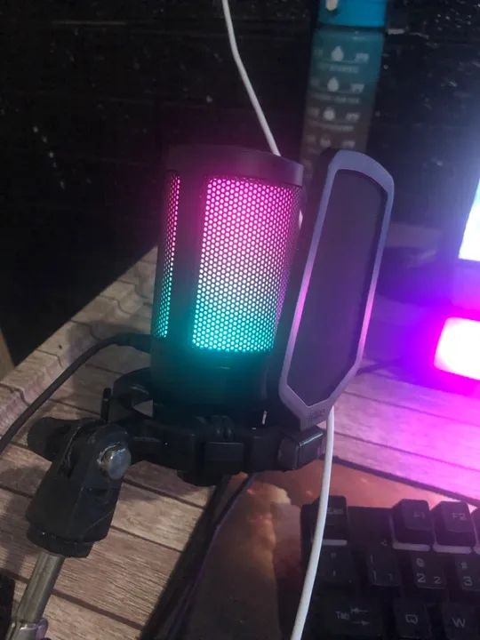 Microfone Fifine A6V Ampligame  Gamer RGB com Tripé  - Foto 4