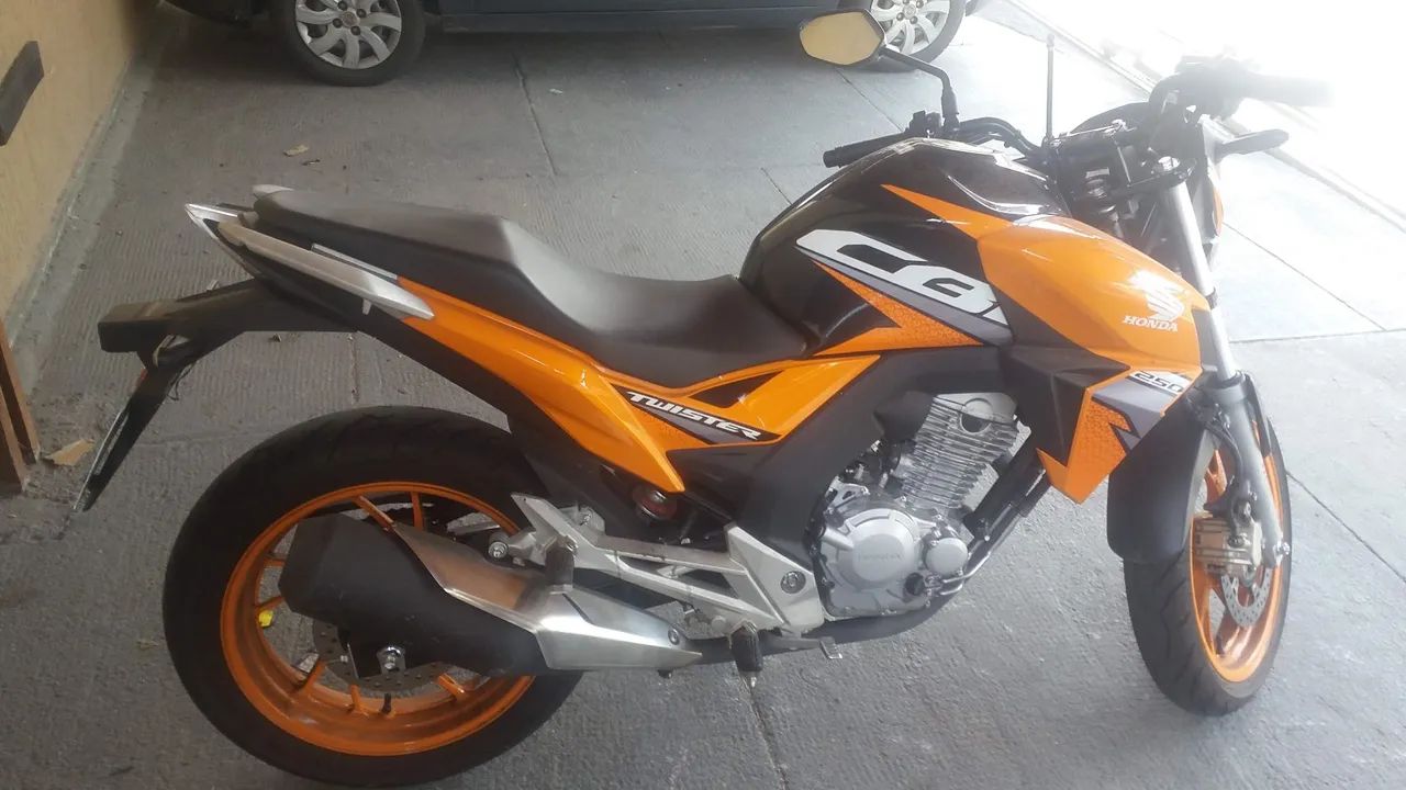 Honda CB Twister 250 - Laranja - 2019
