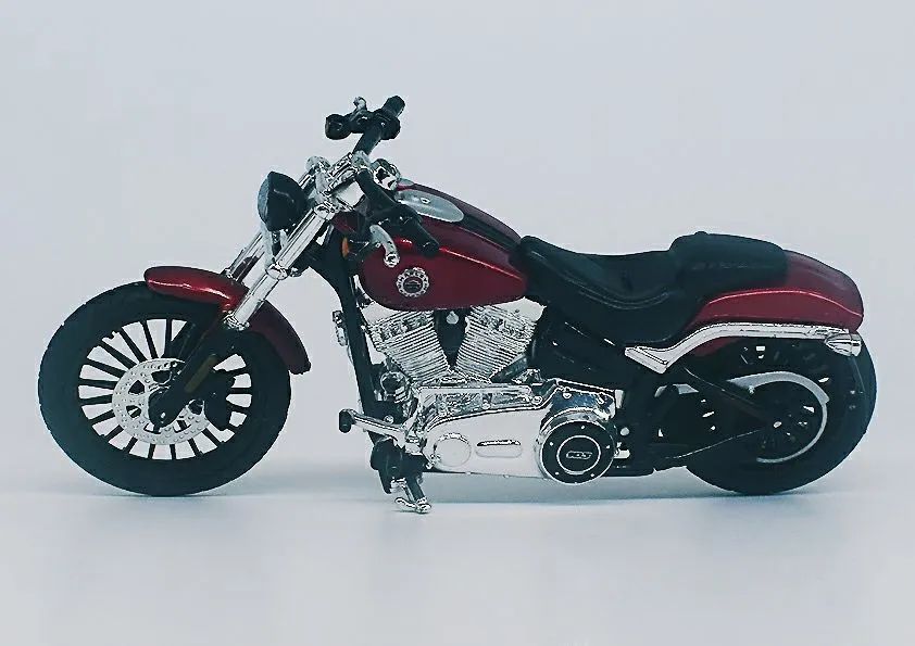 Miniatura da moto HD Brekaut. - Hobbies e coleções - Satélite