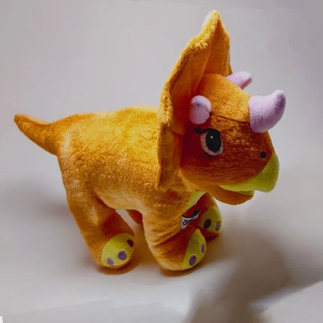 Dinossauro de Pelúcia Darla Cacau Show (Nunca usado)