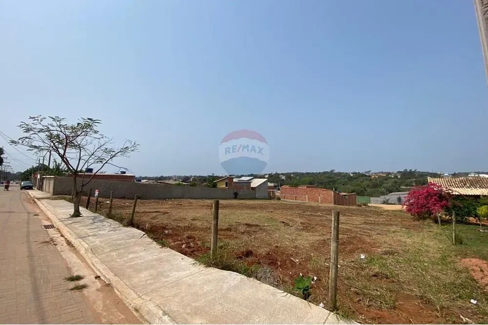 Dois terrenos geminados de 600m2 cada, á venda no bairro da Vila Verde (Rasa). - Foto 2