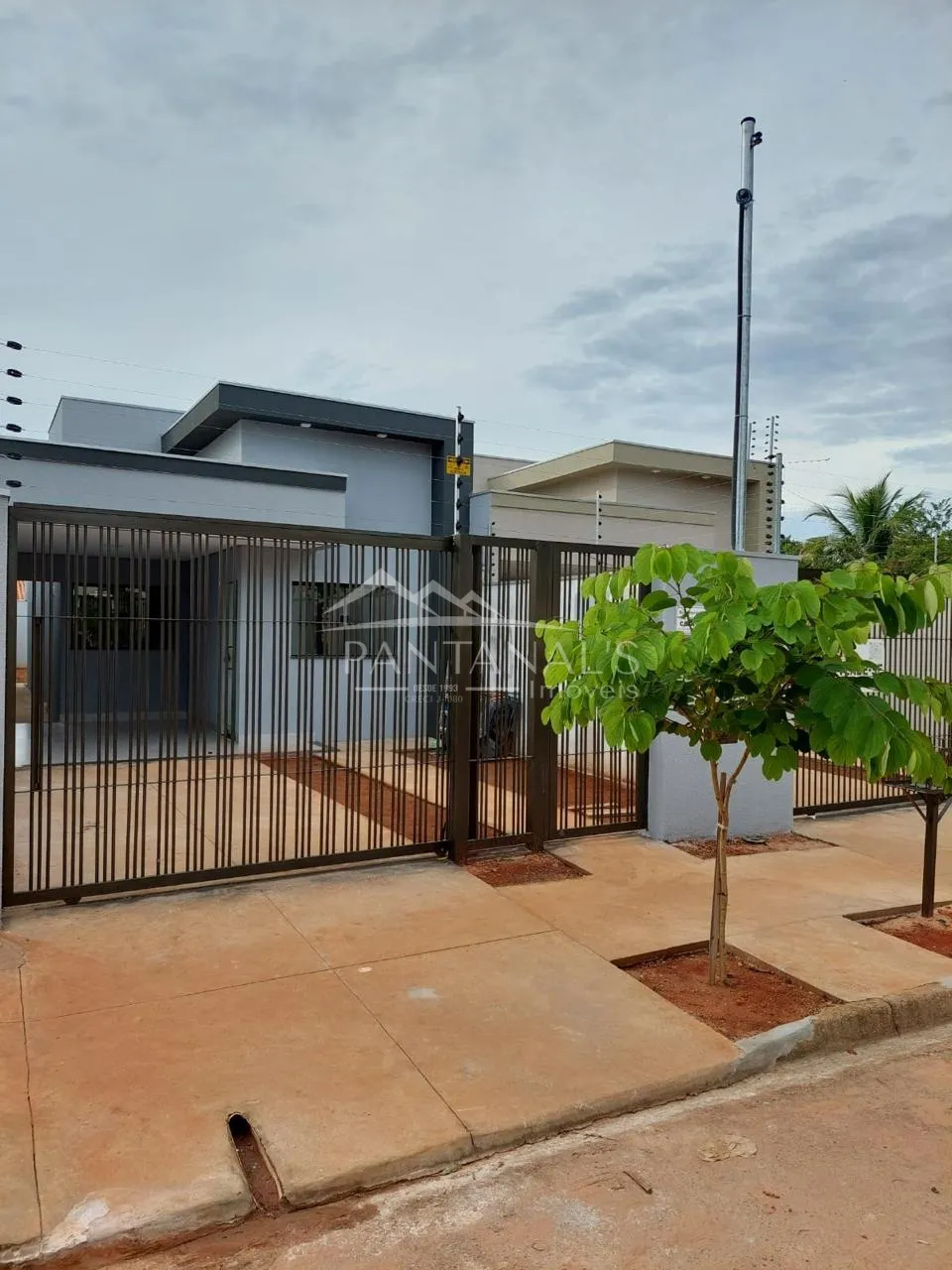 DUAS NOVAS CASAS NO PARQUE SÃO JORGE