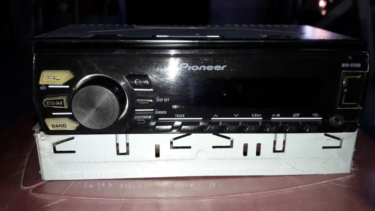 SOM PIONEER MVH 078UB 