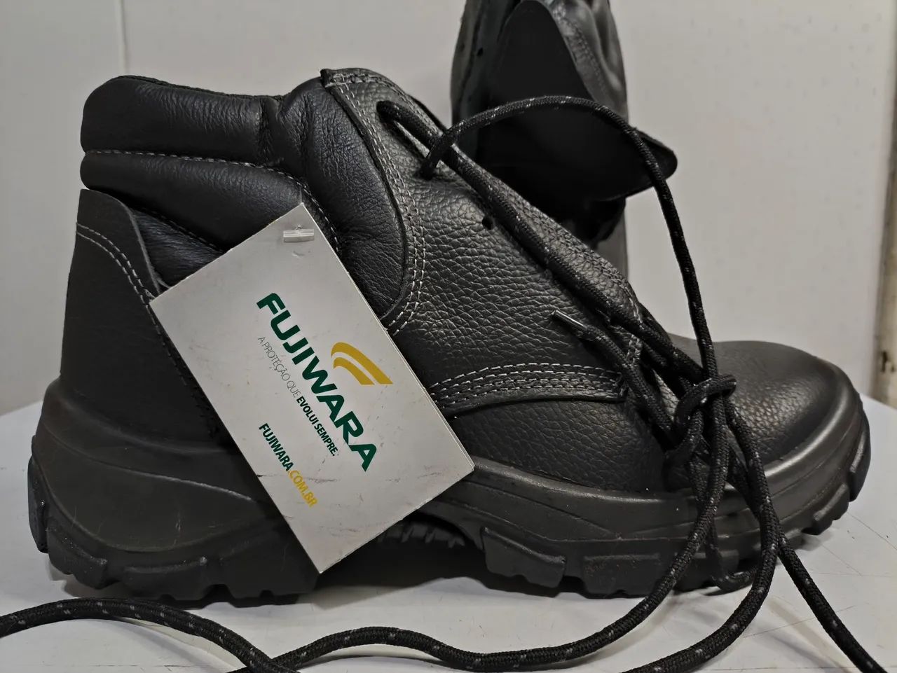 Bota de segurança (EPI) FUJIWARA NR 44
