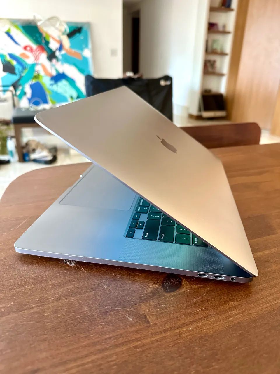 MacBook Pro 2020, i7 (6-Core), 16Pol. 16G RAM, 1.5 Terra SSD, OS