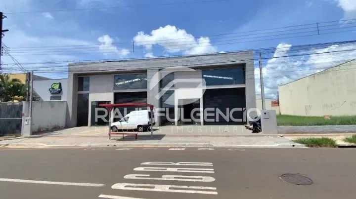 BARRACÃO NOVO DE 290m² PARA LOCAÇÃO NA AV. ROBERT KOCH  LONDRINA!