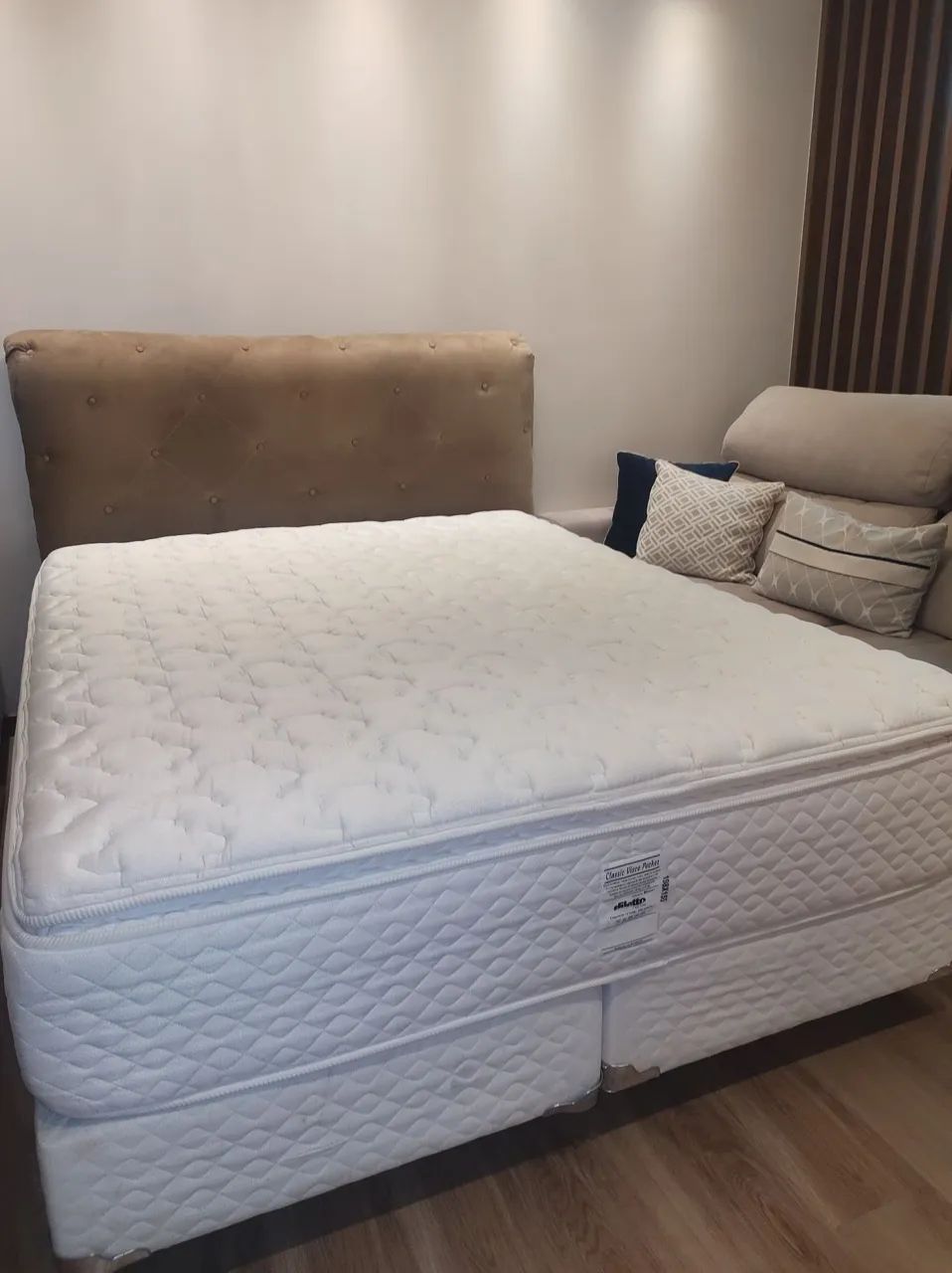 Cama Box de Casal com Cabeceira