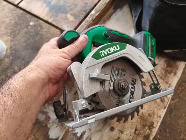 Serra circular Bateria tipo Makita 5 polegadas sem fio pequena Ryoku  - Foto 3