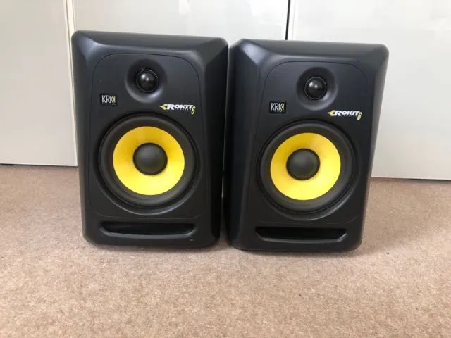 Par KRK Rokit 6 G3 top Caixas de som / monitoramento