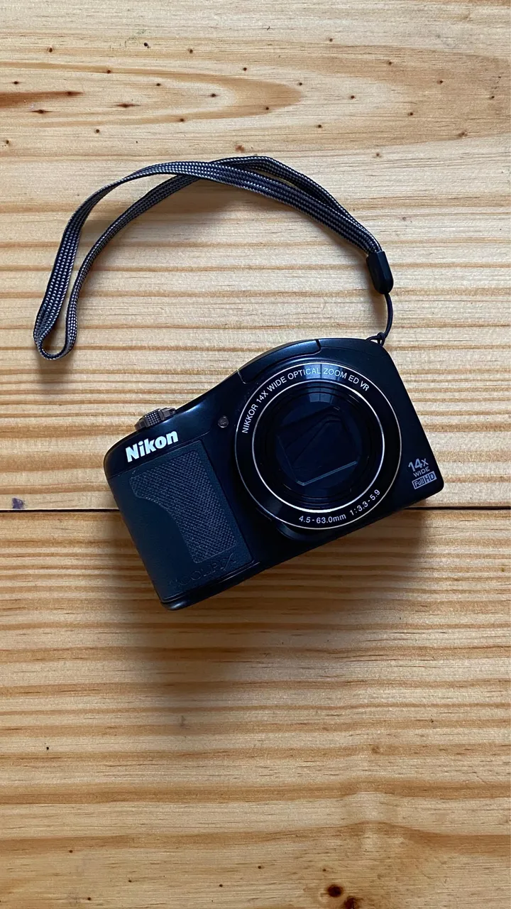 NIKON COOLPIX S8000 BLACK 10X WIDE COMPA 220,00 - Câmeras e