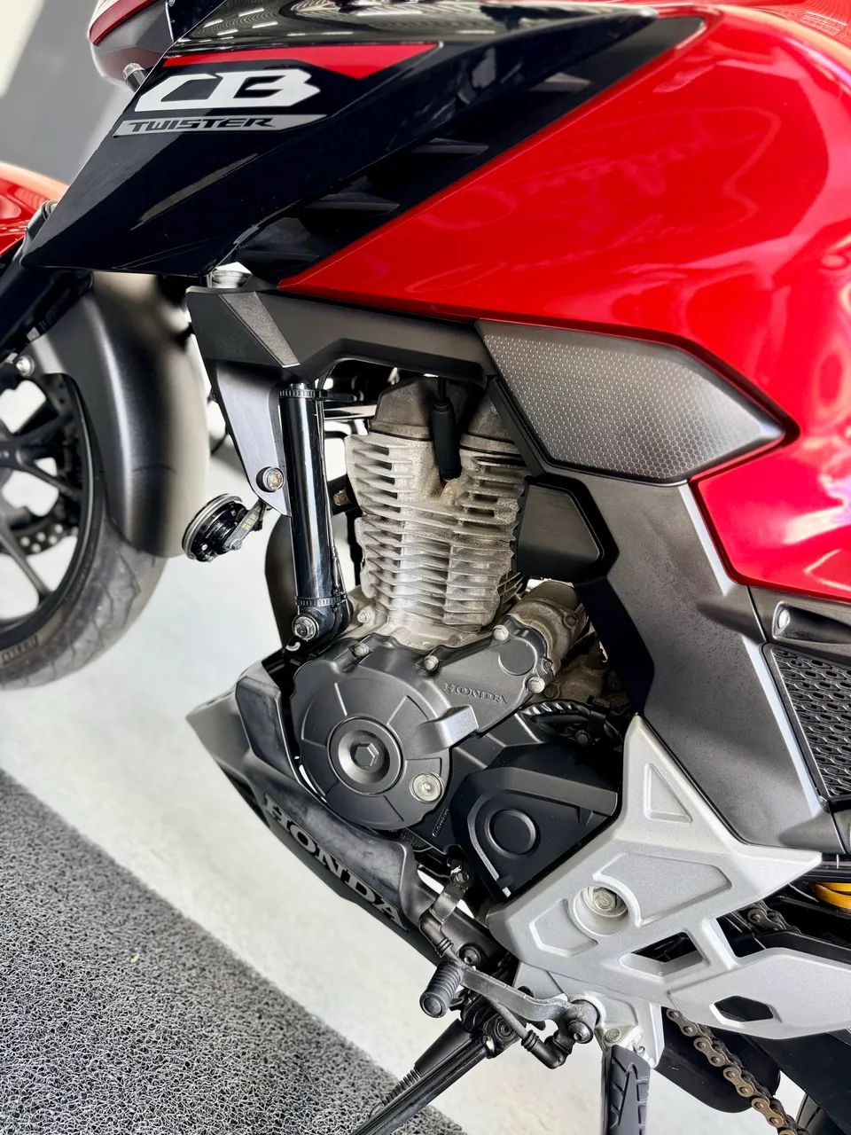 Honda CB 300F TWISTER CBS (Único dono) - Foto 4