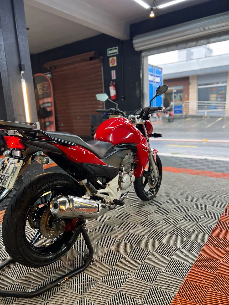 CB300r  - Foto 2