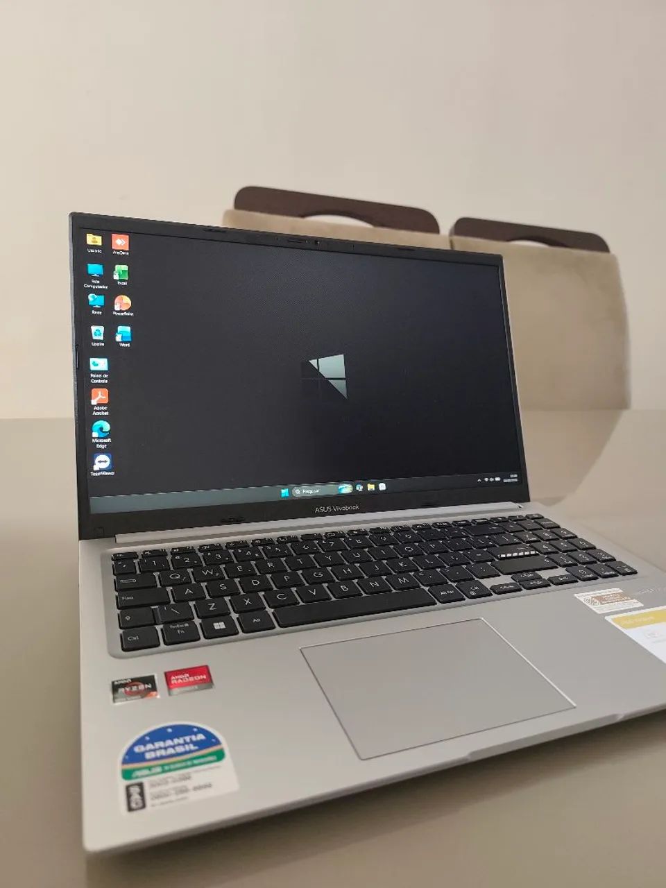 ASUS Vivobook - Ryzen - Excelente estado