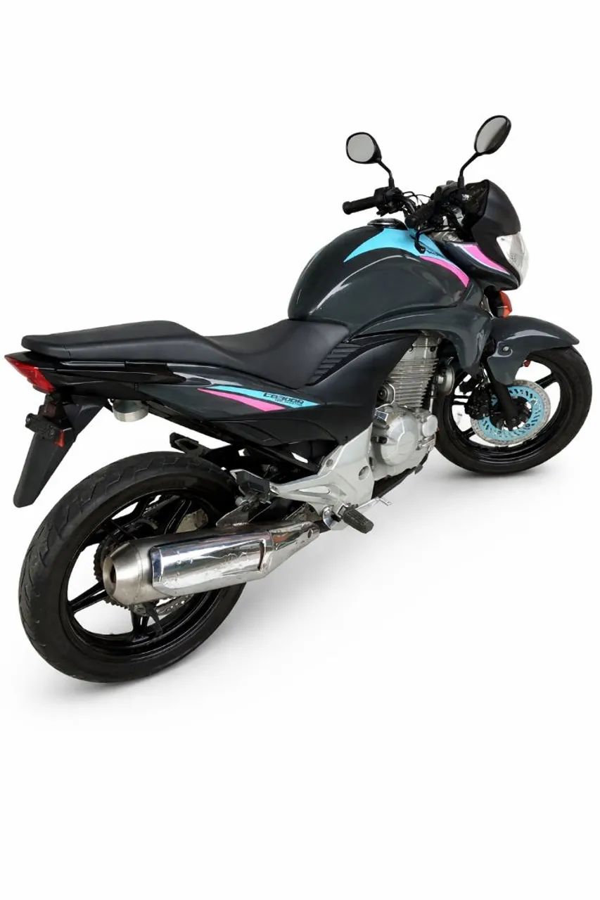 cB 300r exclusiva