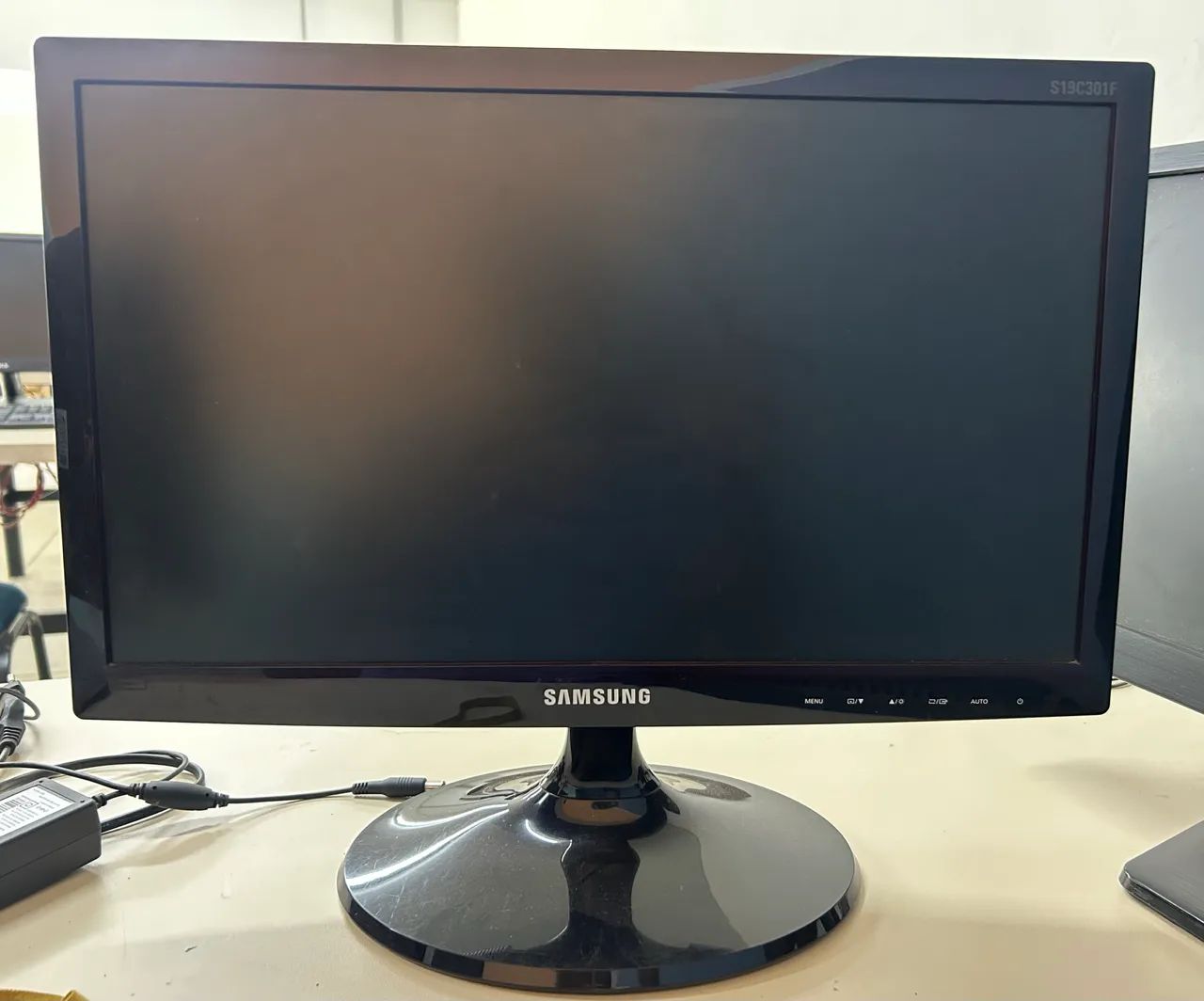 Monitor Samsung 19,5 Polegadas 