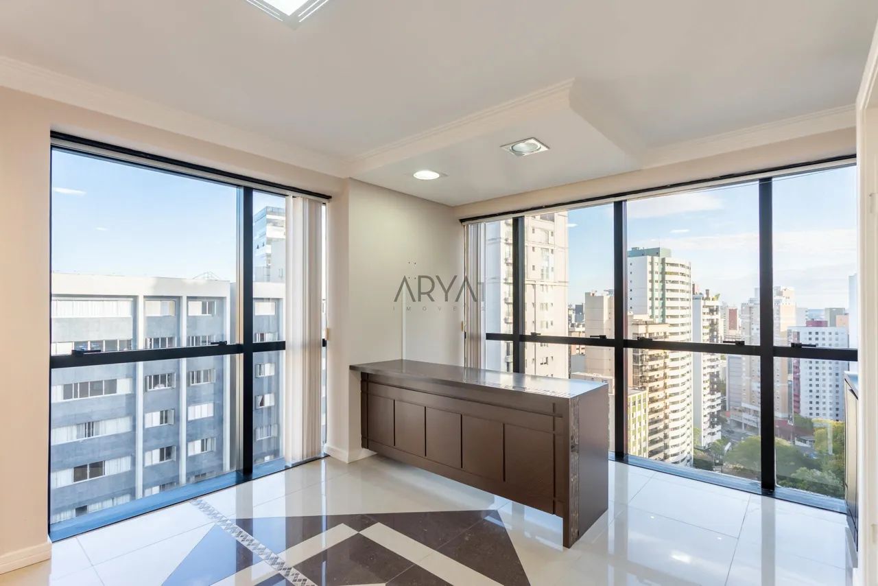 Sala comercial à venda no Batel ARYA1
