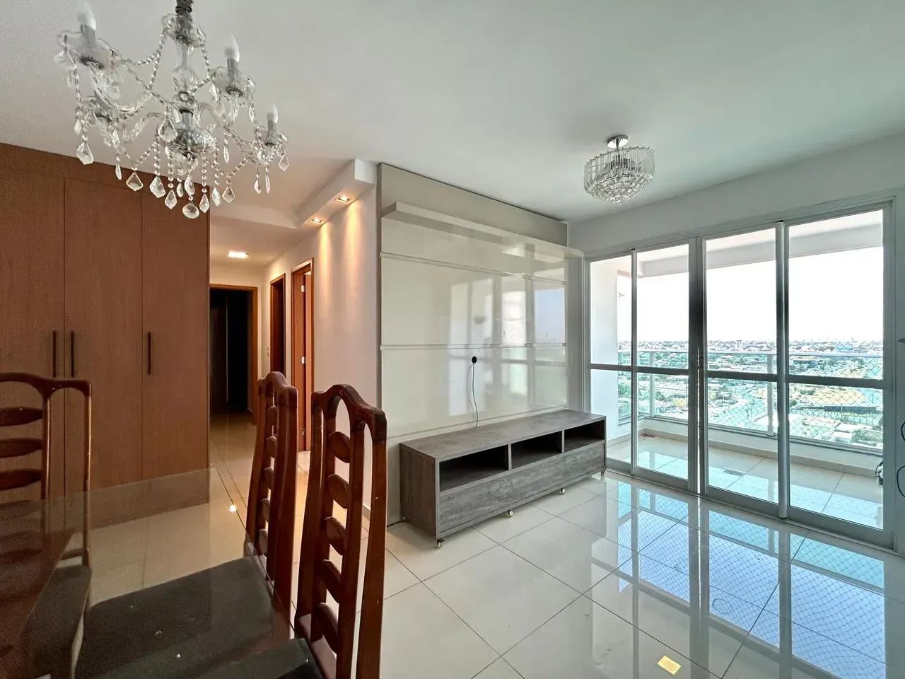 Edifício NYC  Jardim das Américas | Apartamento com 3 quartos mobiliado e climatizado