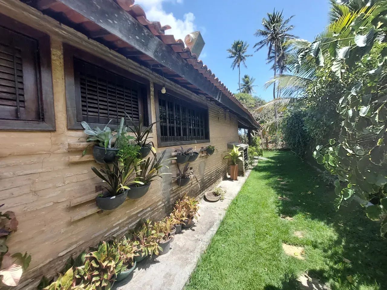 Oportunidade sem igual. Casa e terreno a beira da lagoa da Precabura - Foto 2