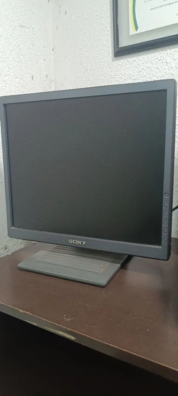 Monitor Sony  LCD modelo SDM- S73 - Foto 5