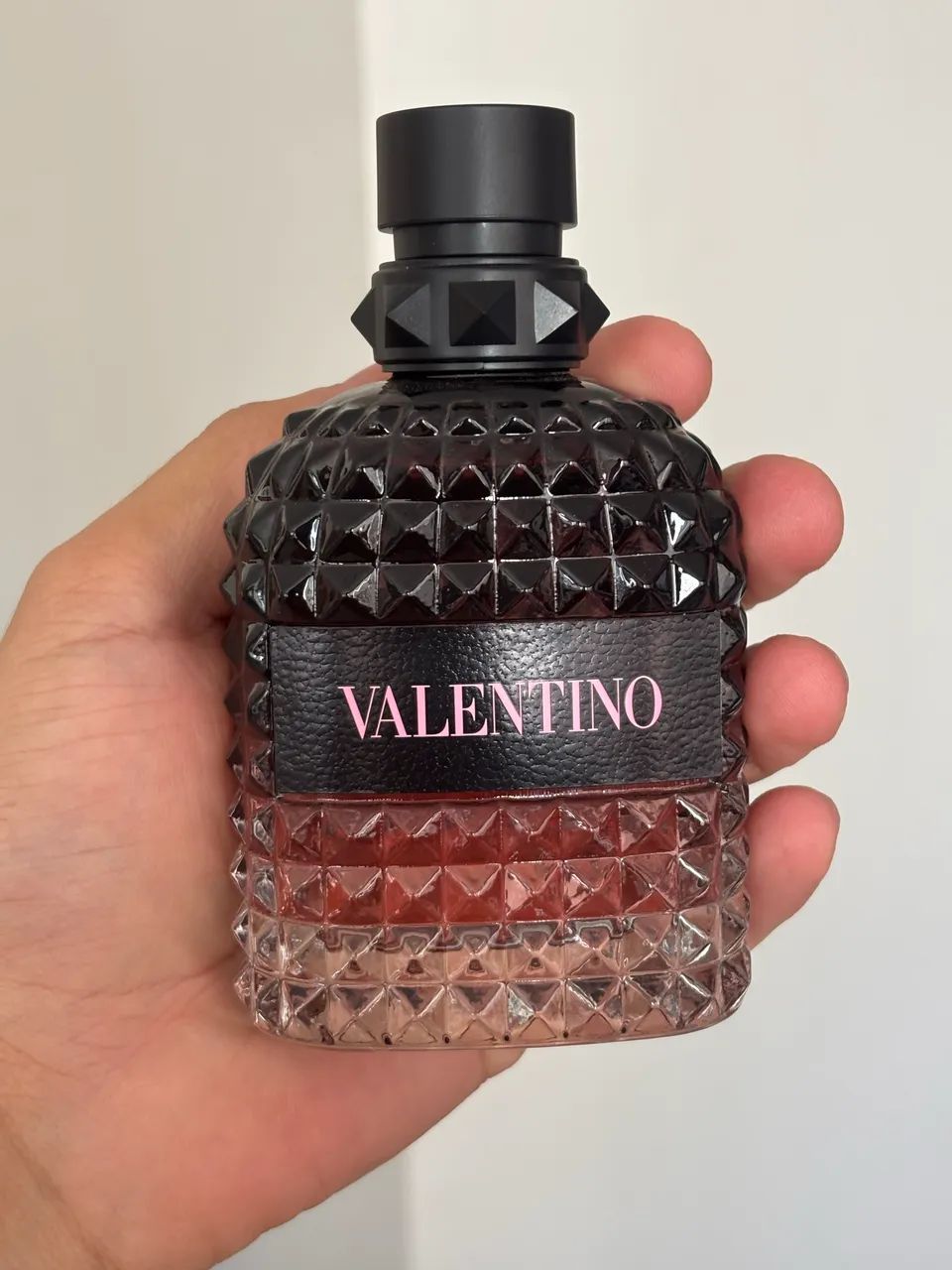 Valentino born ir roma intense