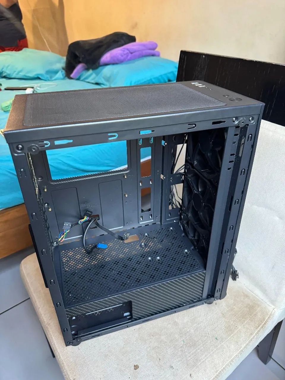 Gabinete Gamer TGT Carbon RGB - Foto 3