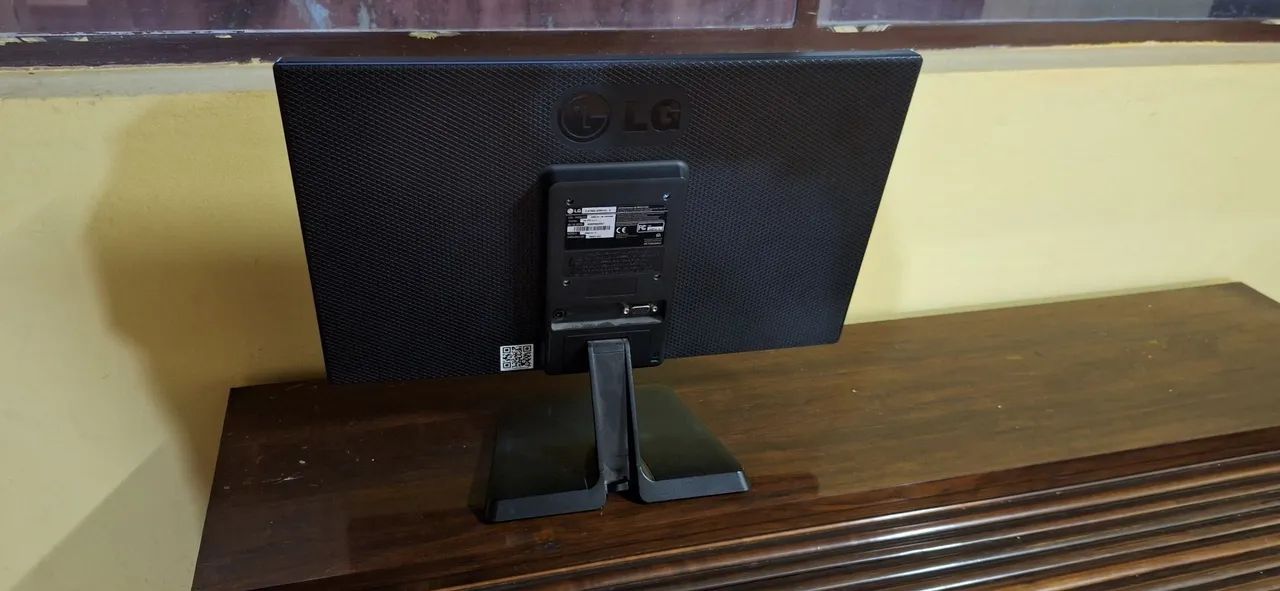 Monitor LG Flatron 19,5" 20M37AA-B  - Foto 2