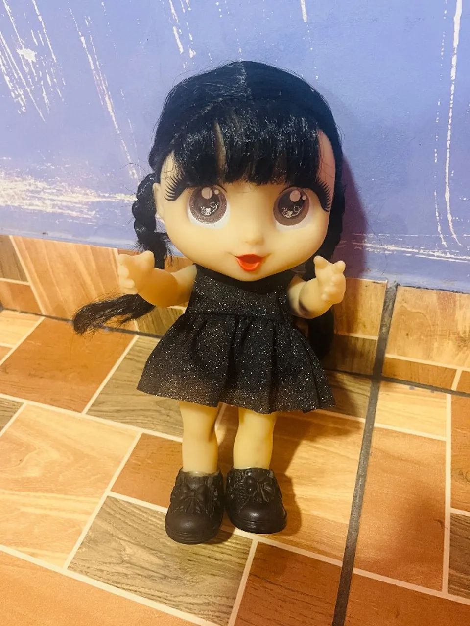 BRINQUEDOS E BONECAS SEMIM NOVA - Foto 2