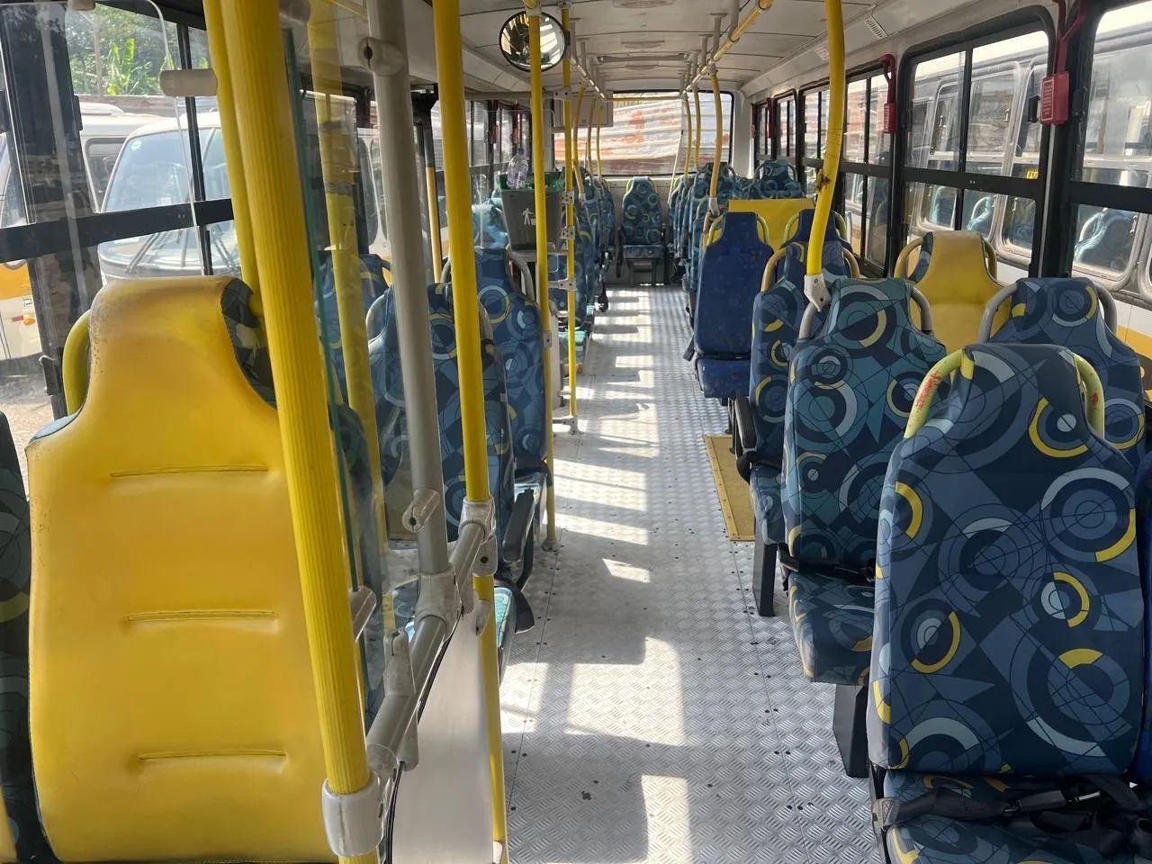 Ônibus - Foto 5