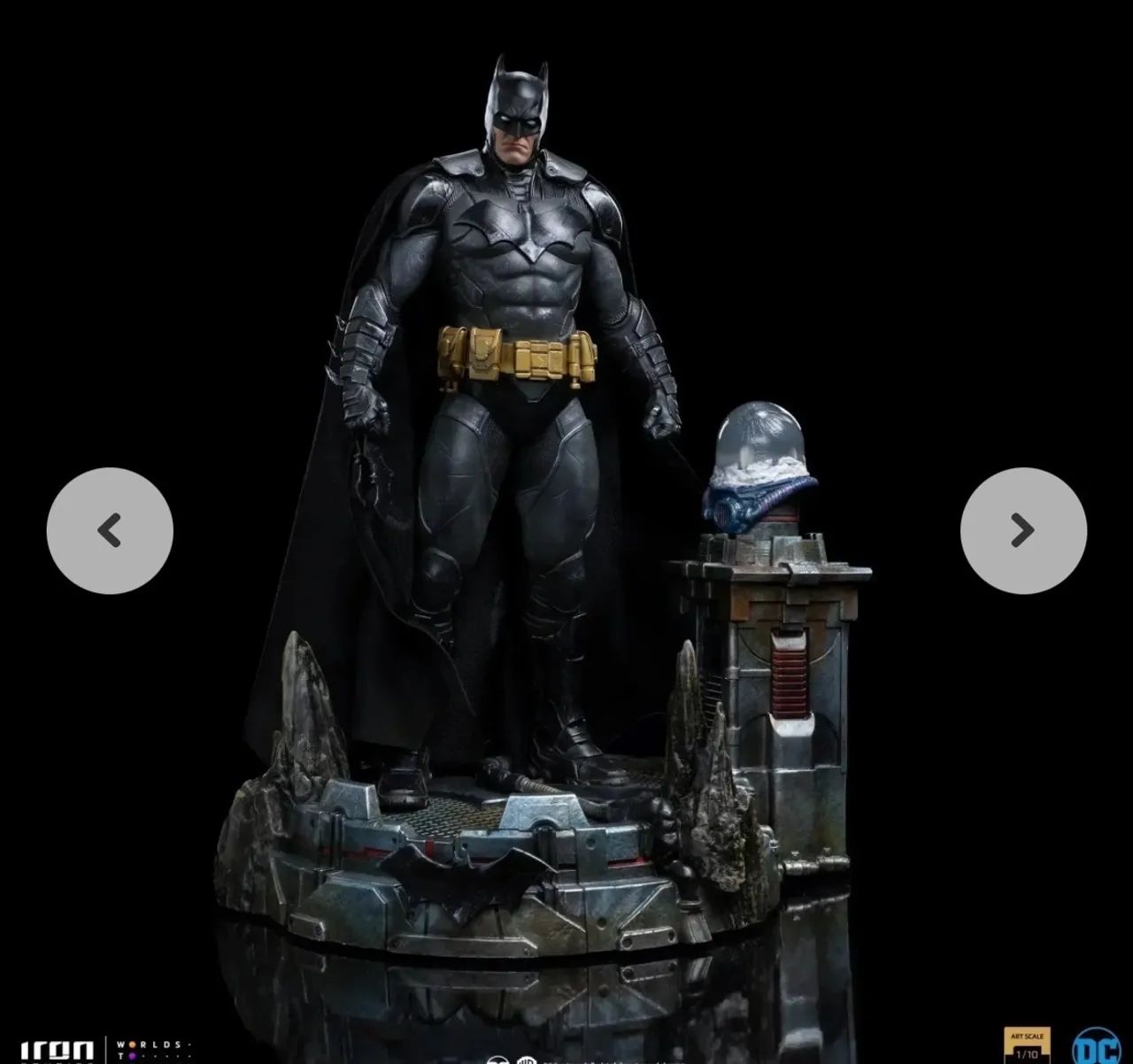 Batman unleasched iron studios