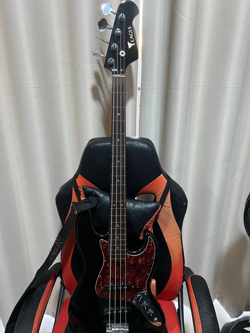 Jazz Bass eagle 