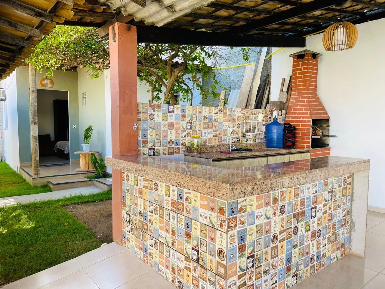 Alugo casa aconchegante com ampla área externa de lazer. - Foto 4