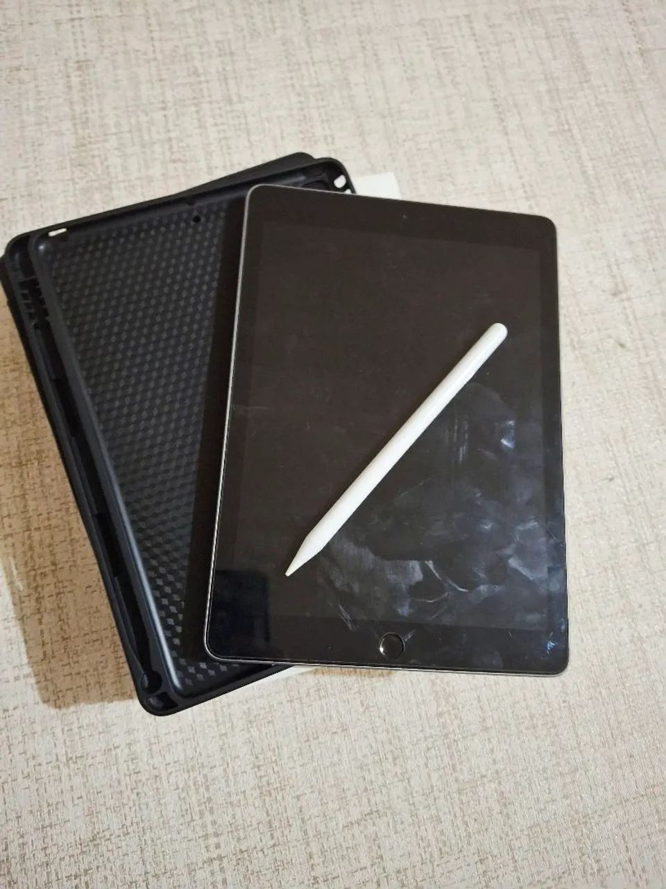 Vendo Ipad 6 geração 32g seminovo! com pencil, caixinha e capa *contém nota fiscal* - Foto 3